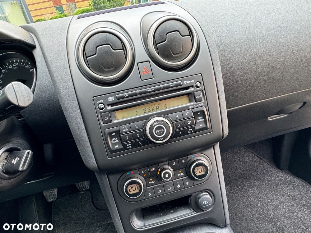 Nissan Qashqai 2.0 dCi DPF tekna - 31