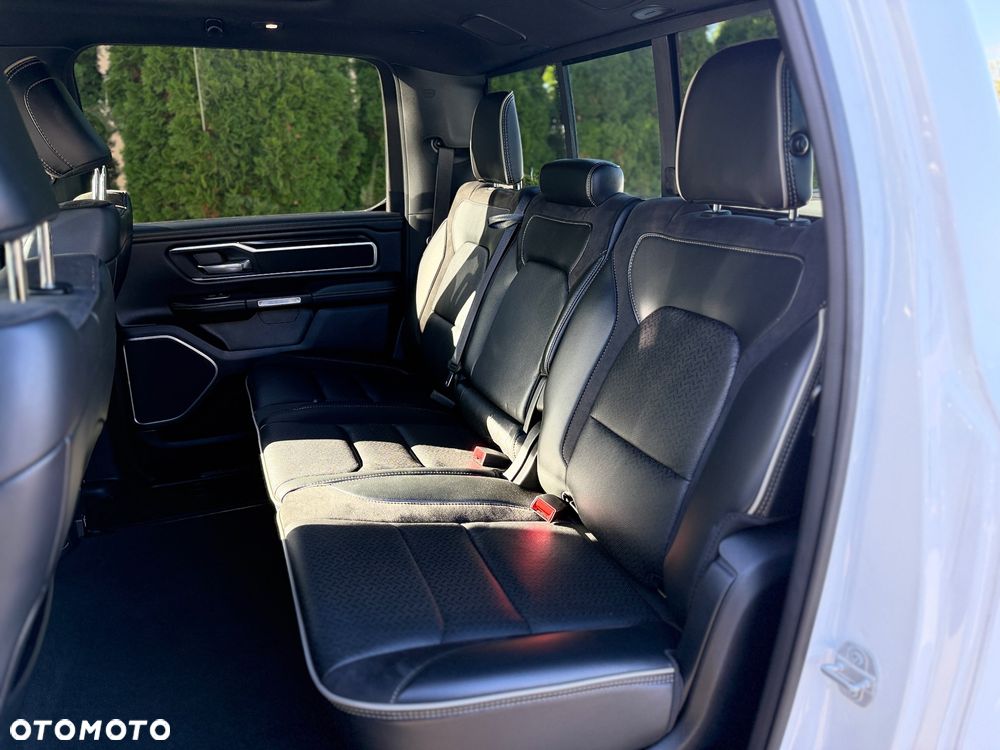 RAM 1500 Crew Cab Laramie - 27