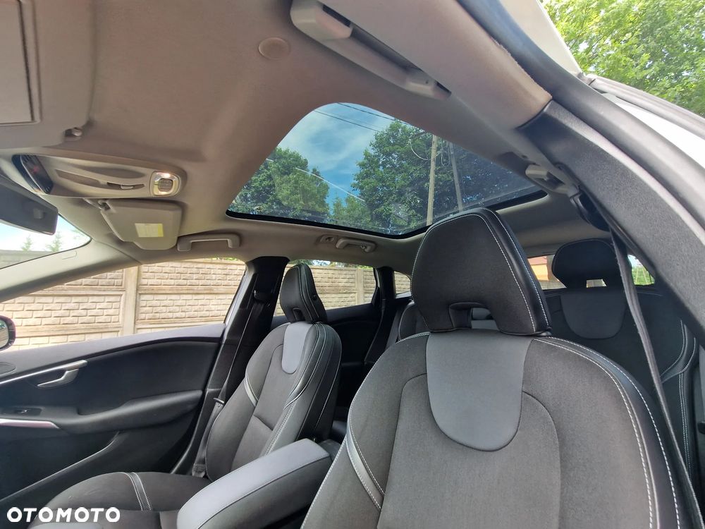 Volvo V40 D2 Momentum - 11