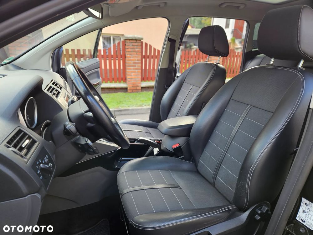Ford Kuga 2.0 TDCi 4WD Titanium - 22