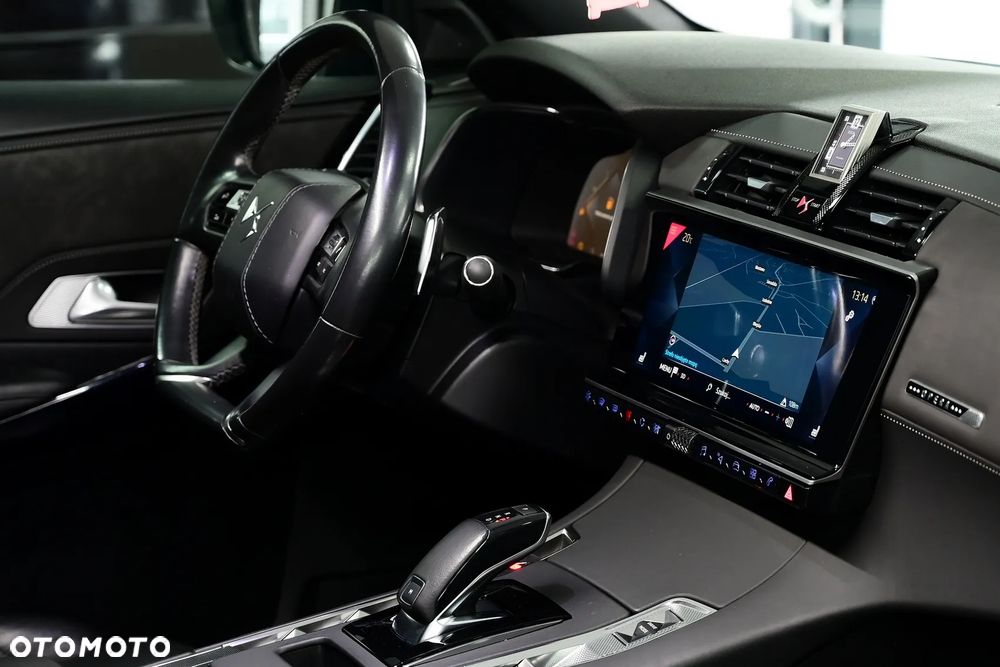 DS Automobiles DS 7 Crossback - 26