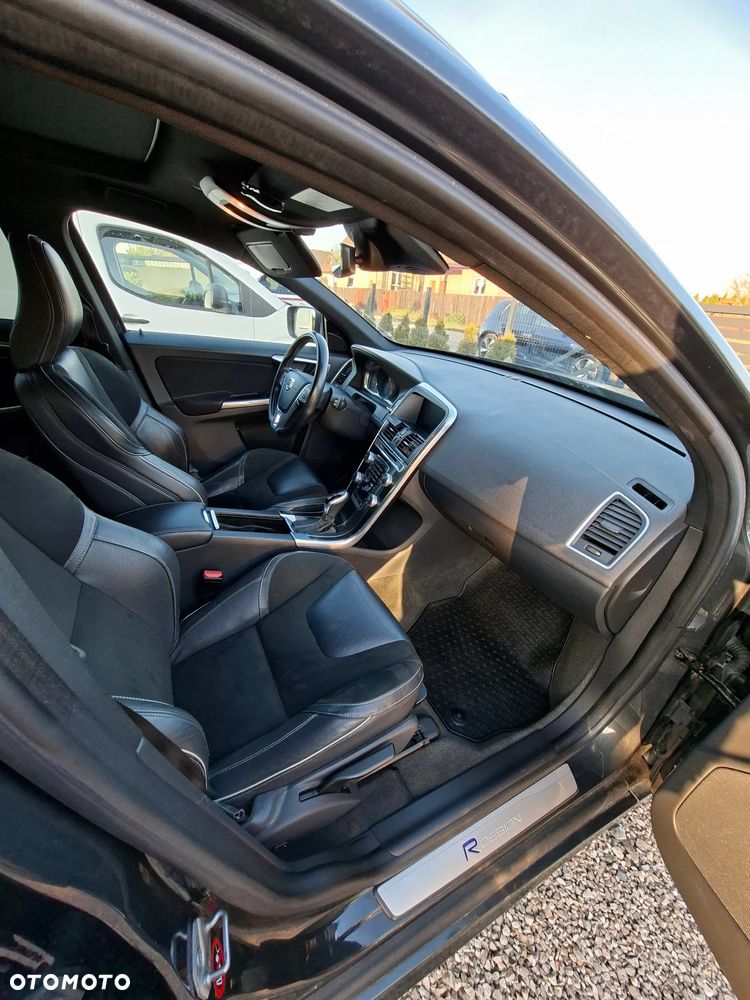 Volvo XC 60 D4 Geartronic RDesign - 26