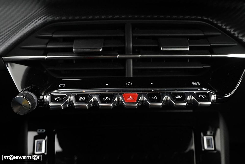 Peugeot 2008 1.2 PureTech Allure EAT8 - 13