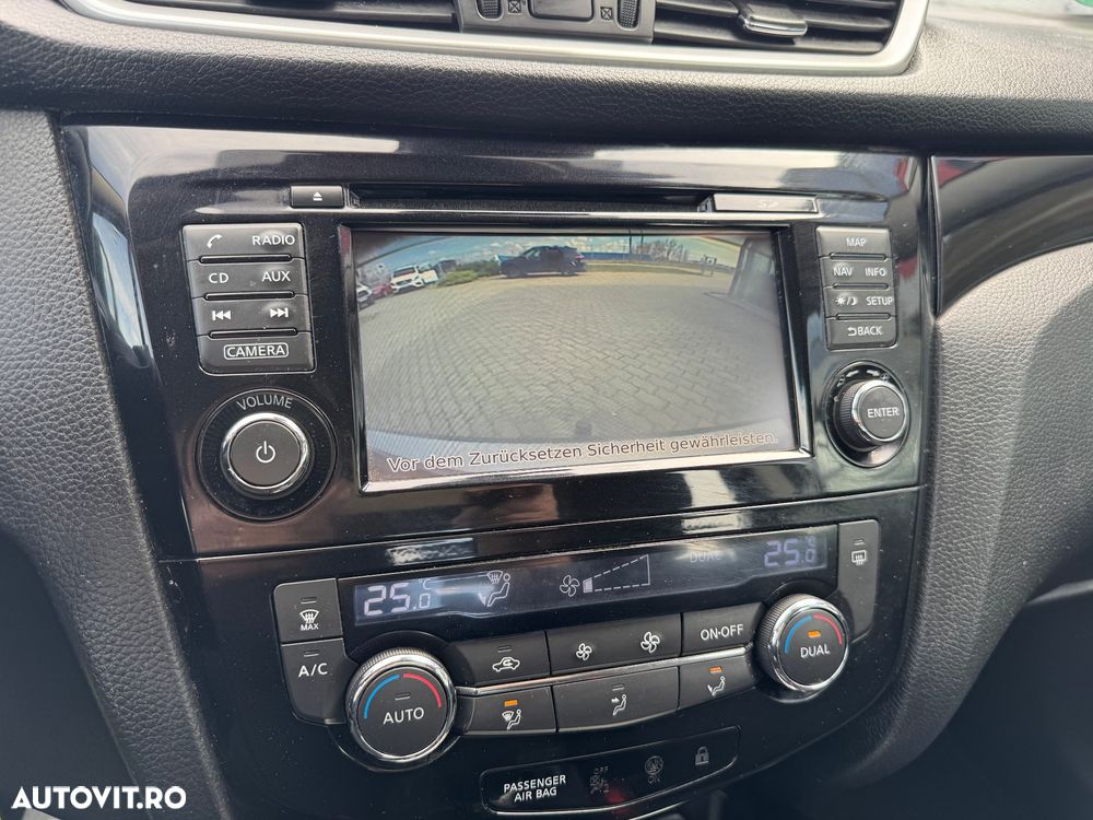 Nissan Qashqai 1.6 DCI Start/Stop 4X4 Acenta SP - 24