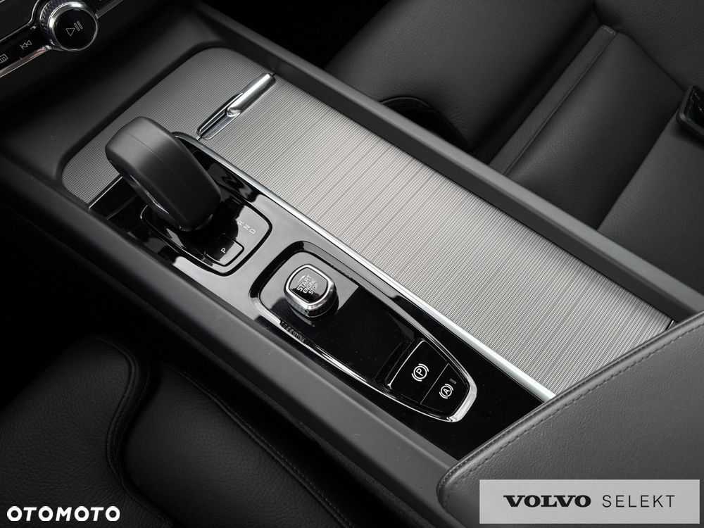 Volvo XC 60 - 21