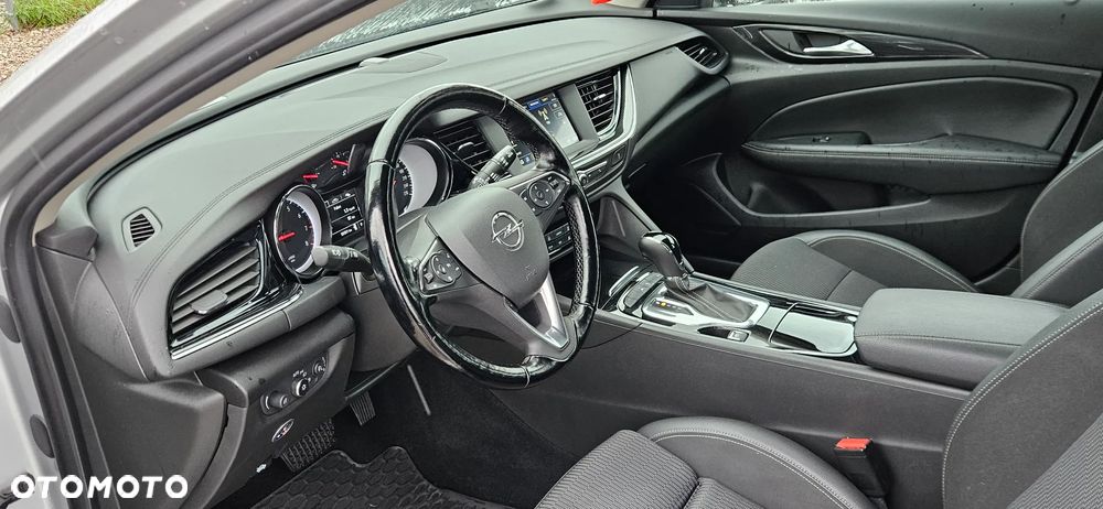 Opel Insignia - 16