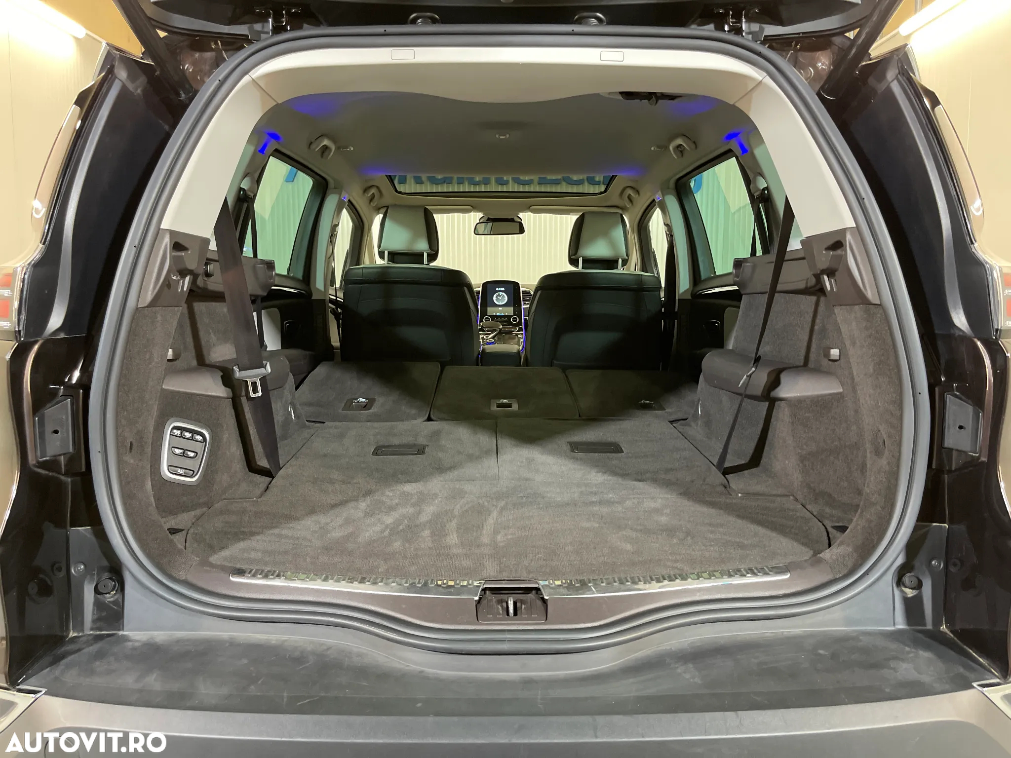 Renault Espace BLUE dCi 160 EDC BUSINESS EDITION - 15