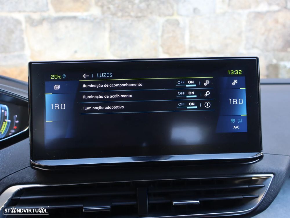 Peugeot 3008 225 e-EAT8 GT Pack - 26