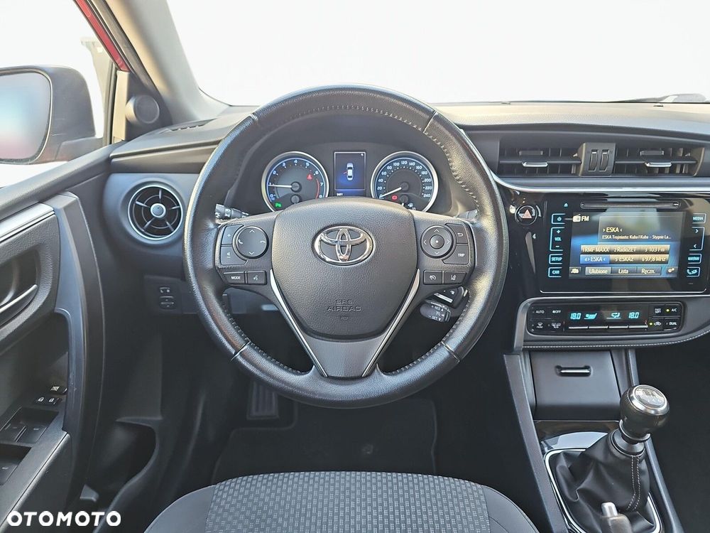 Toyota Corolla - 11