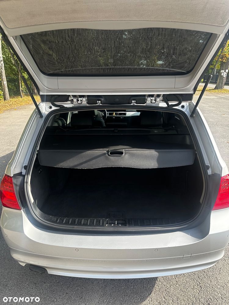 BMW Seria 3 - 29