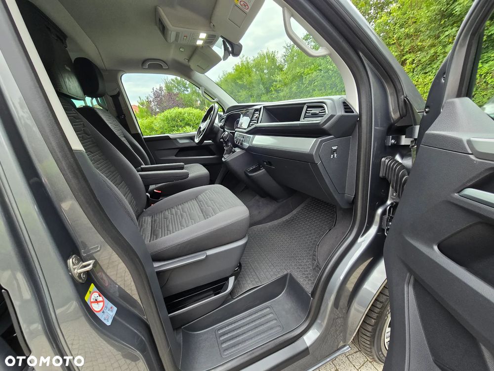 Volkswagen Multivan - 12
