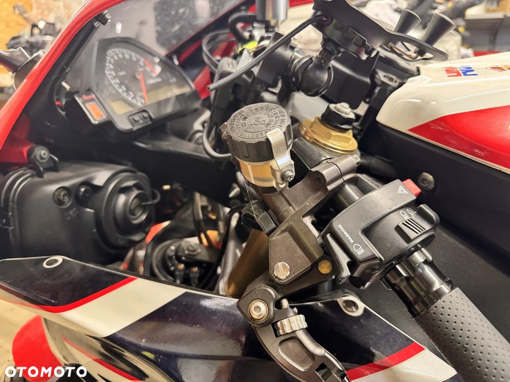Honda CBR - 10