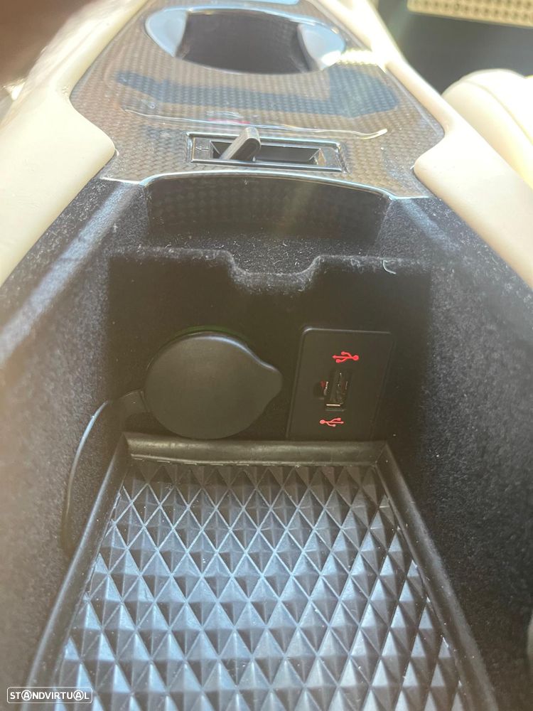 Ferrari F12 Berlinetta Hele - 40