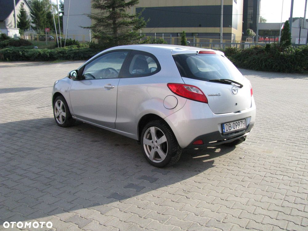 Mazda 2 - 4