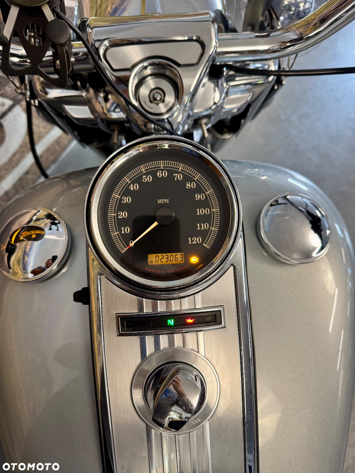 Harley-Davidson Touring Road King - 12