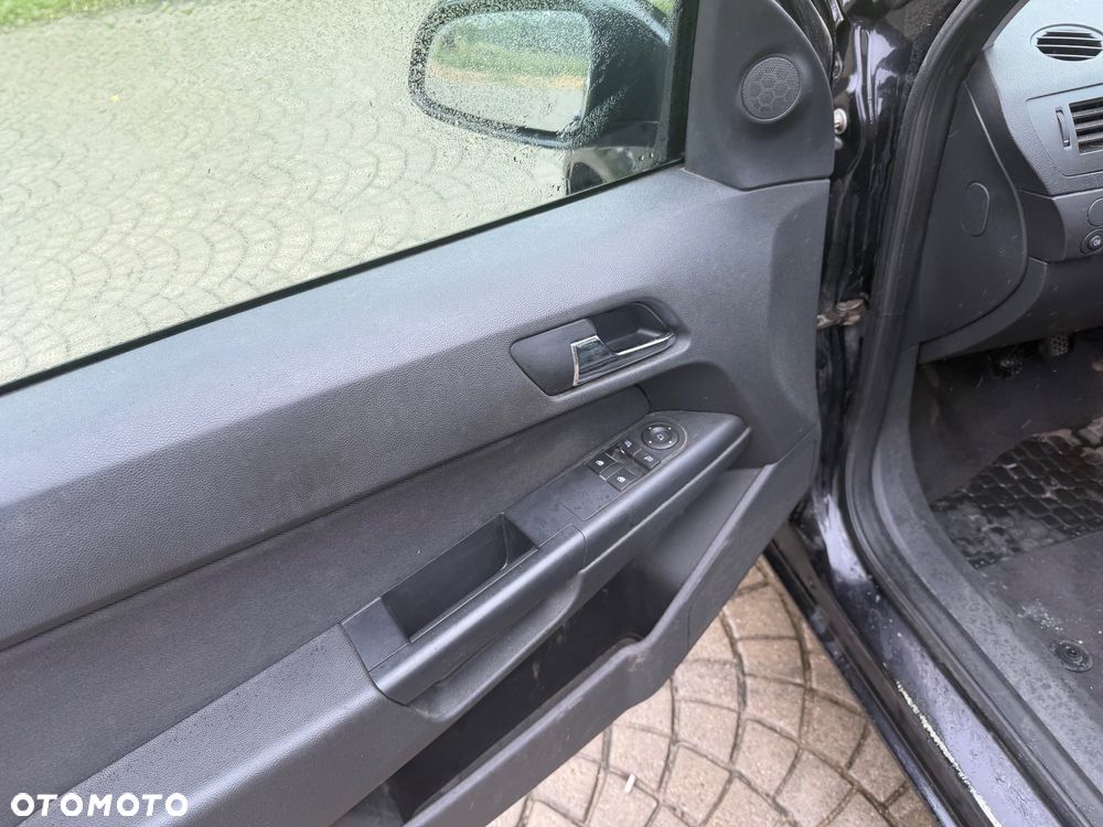 Opel Astra 1.6 - 8