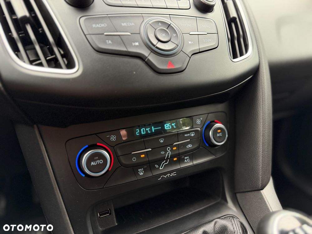 Ford Focus 1.6 Gold X (Trend) - 19