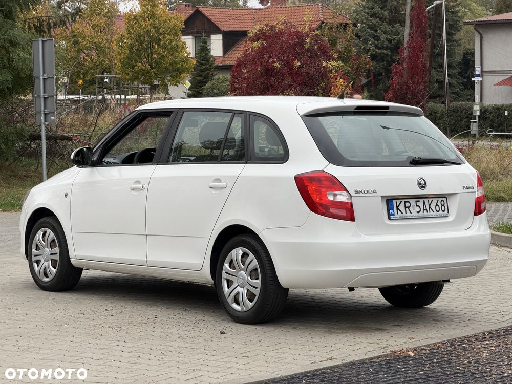 Skoda Fabia - 6