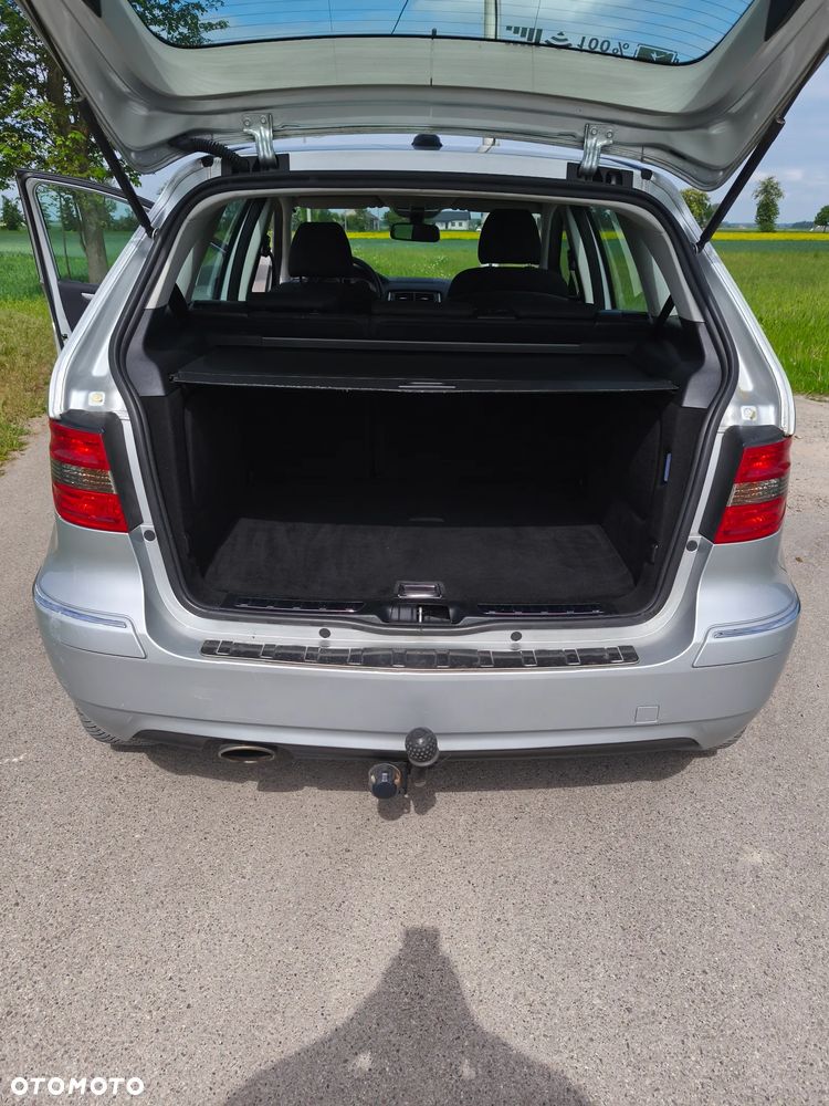 Mercedes-Benz Klasa B 160 BlueEFFICIENCY SPORT EDITION - 12