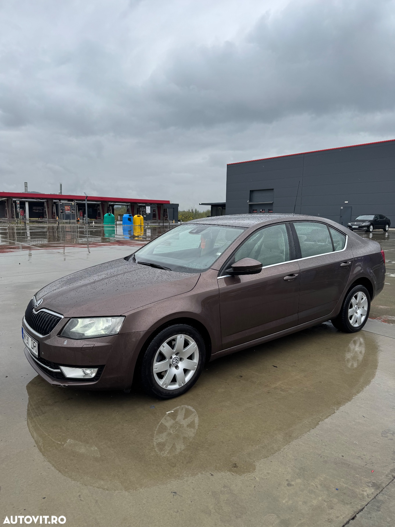 Skoda Octavia 1.6 TDI Ambiente DSG - 3