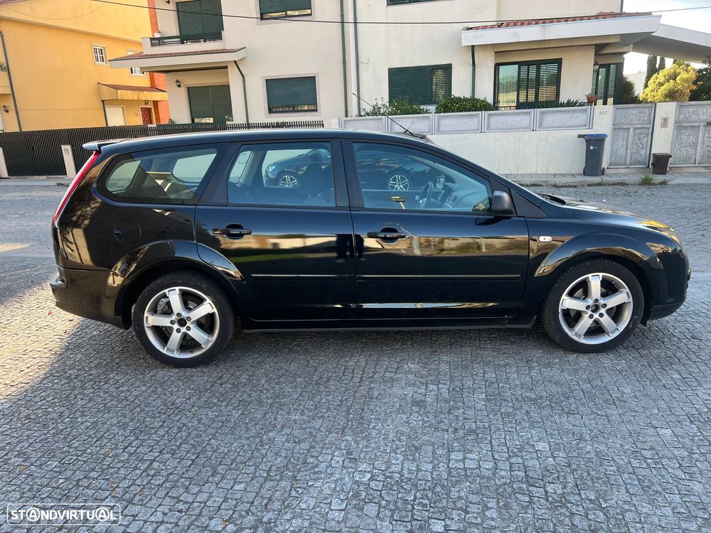 Ford Focus SW 1.6 TDCi Titanium - 3