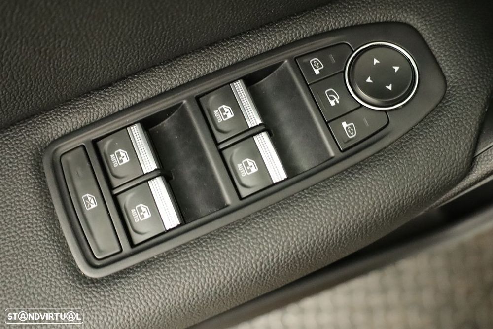 Renault Captur 1.0 TCe Techno Bi-Fuel - 20