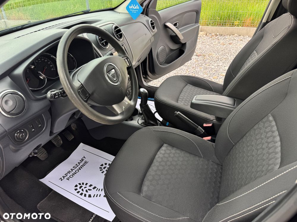 Dacia Sandero - 32