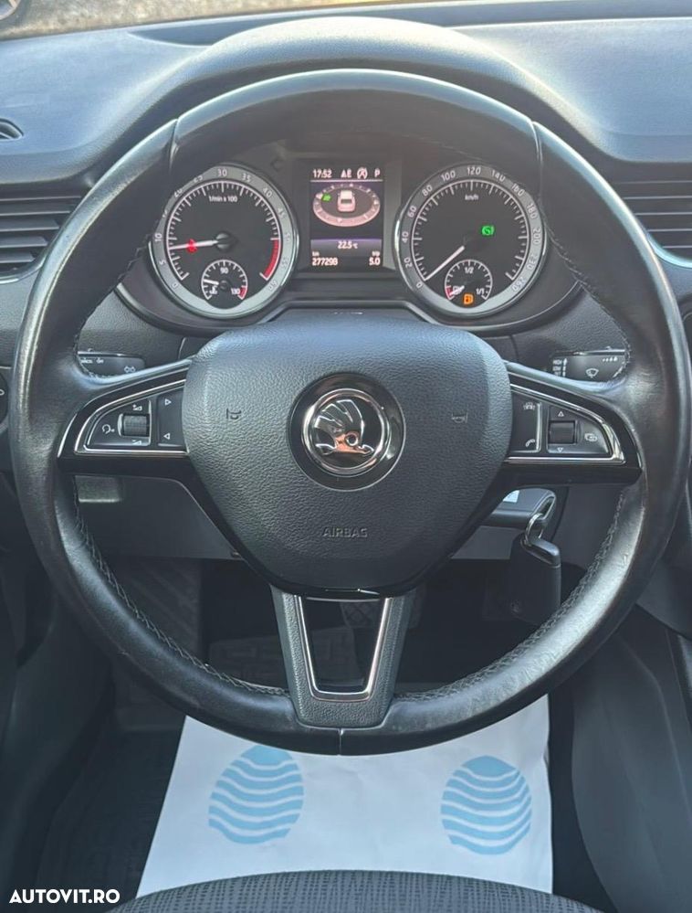 Skoda Octavia 2.0 TDI DSG Style - 10