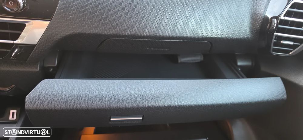 Citroën C4 X PureTech 130 Stop&Start EAT8 PLUS - 28