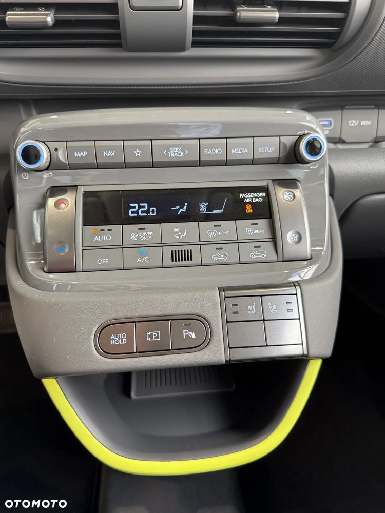 Hyundai Inster 49kWh Cross - 16