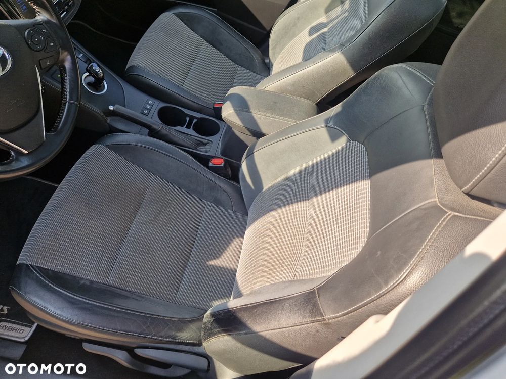 Toyota Auris 1.8 VVT-i Automatik Executive - 13