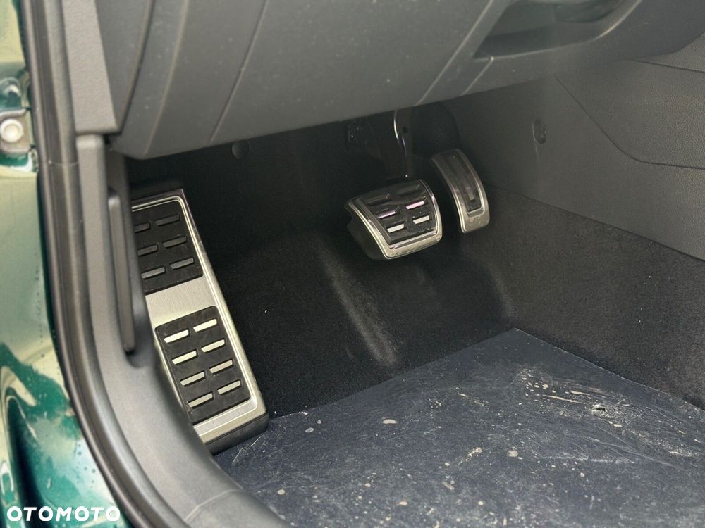 Skoda Octavia 2.0 TSI RS DSG - 30