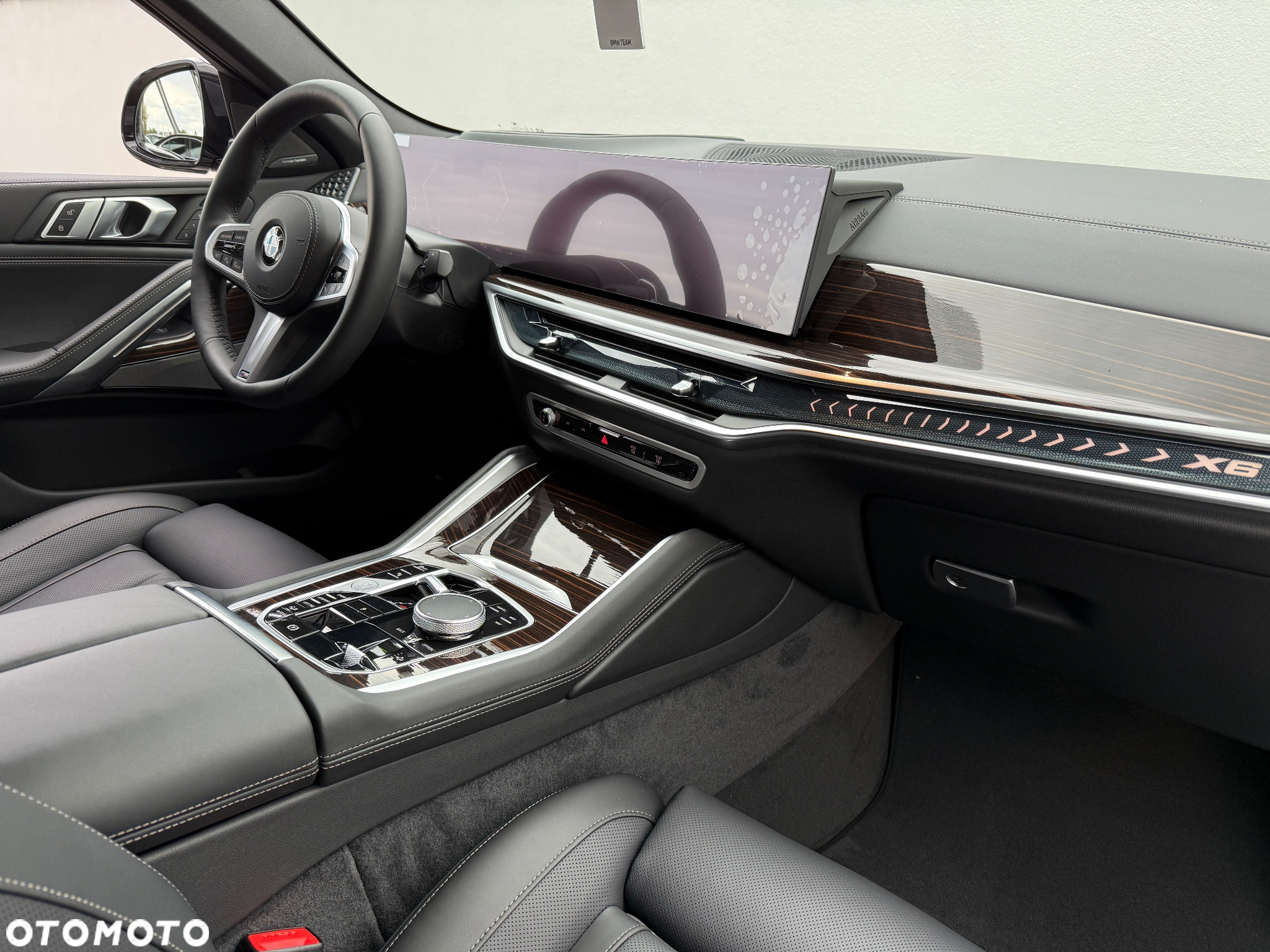 BMW X6 - 16