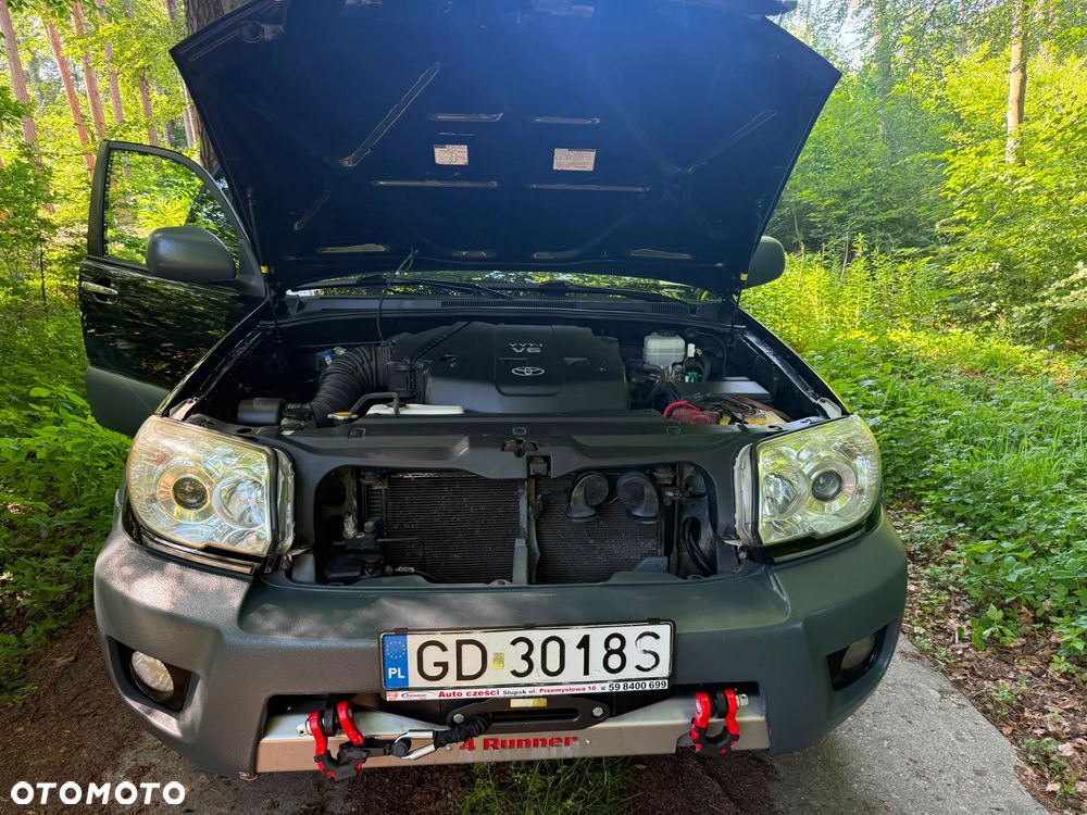 Toyota 4-Runner - 16