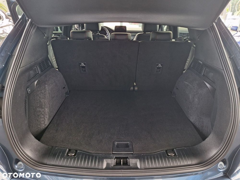 Ford Kuga 2.5 FHEV FWD ST-Line X - 19