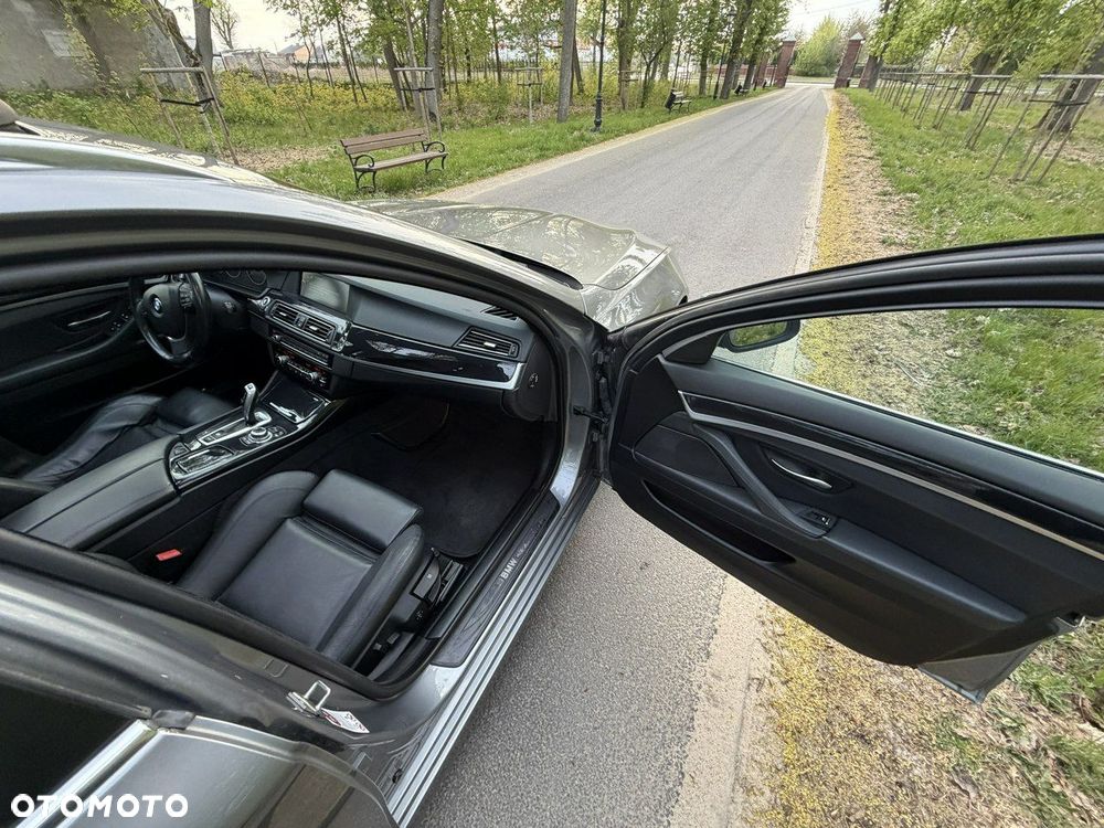 BMW Seria 5 - 30