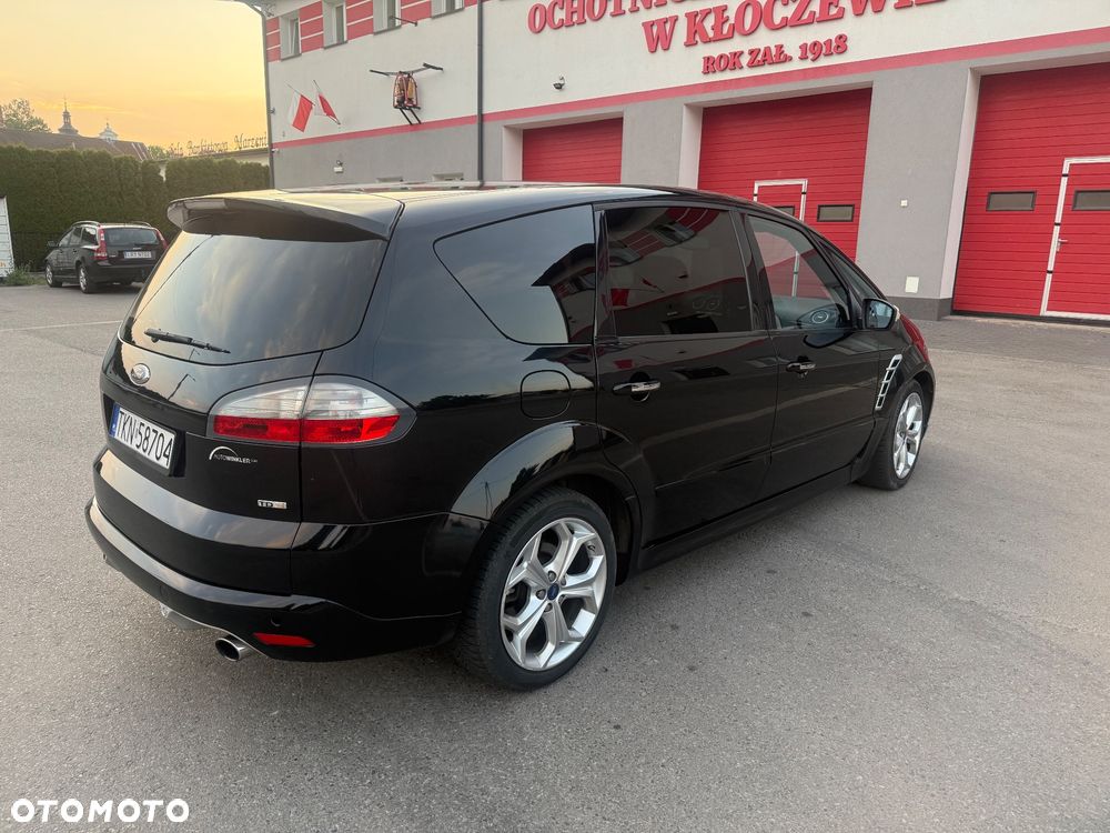 Ford S-Max - 9