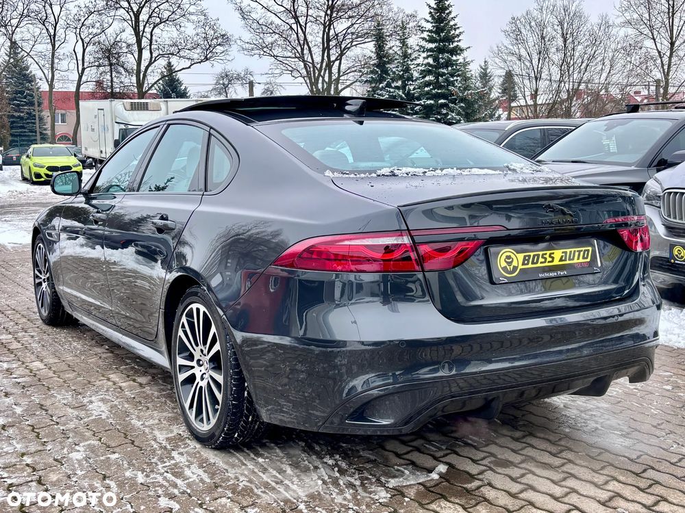 Jaguar XF - 7