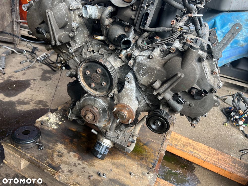 Silnik słup Nissan titan 5.6b v8 2012r - 4