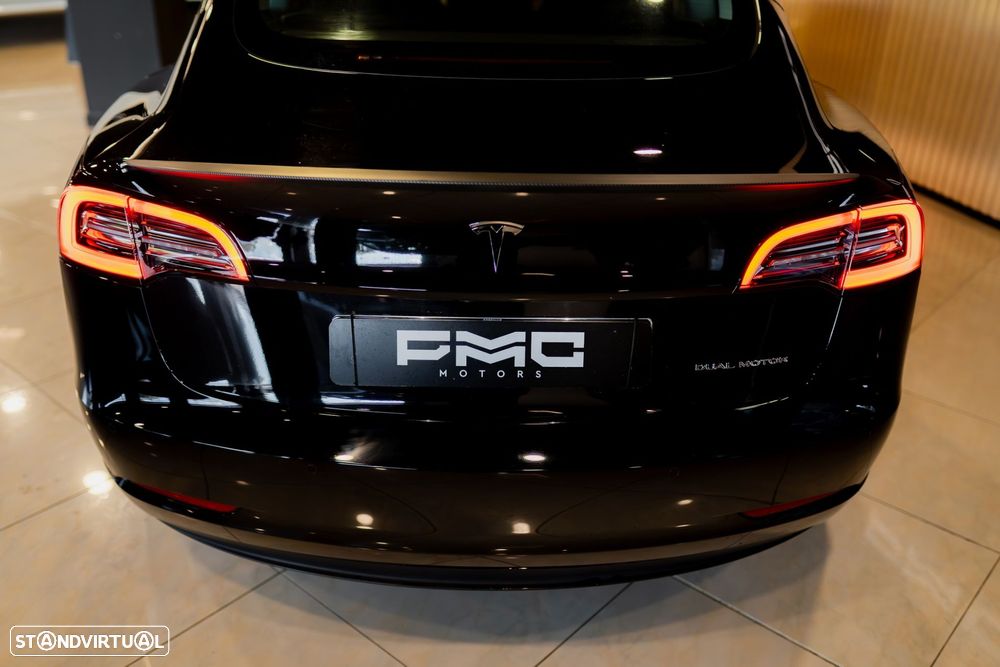 Tesla Model 3 Long-Range Dual Motor AWD - 12