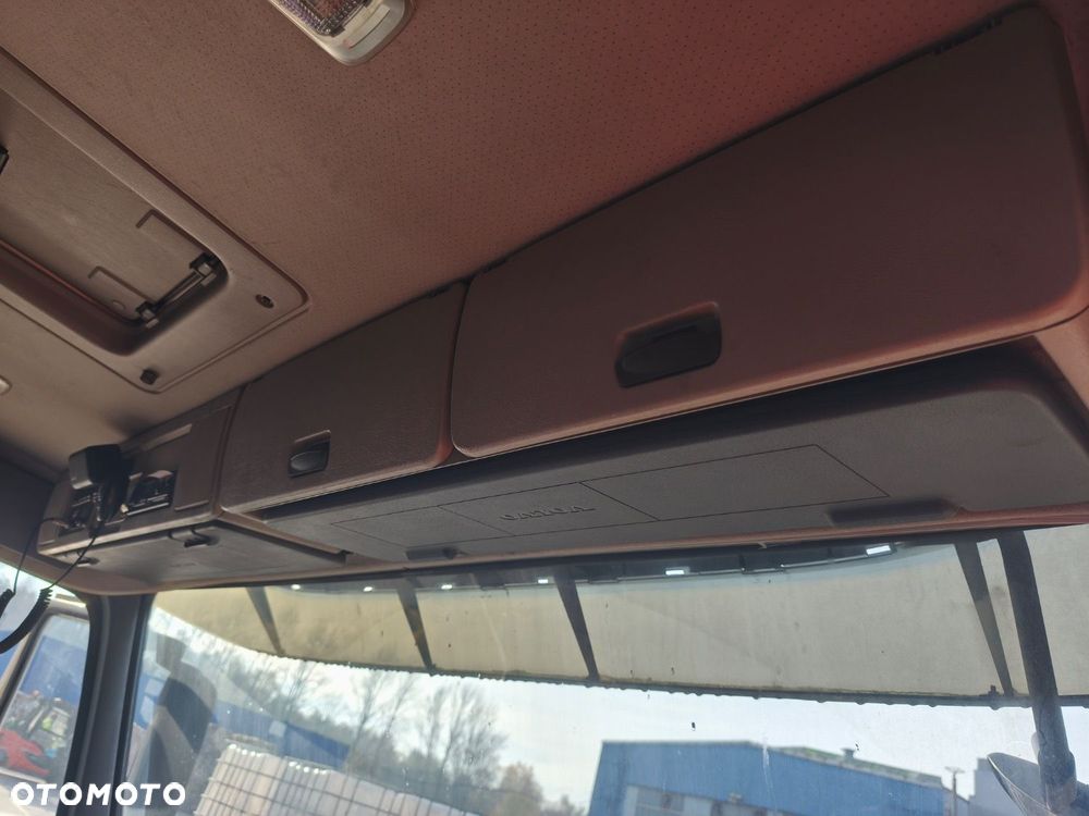 Volvo Fm 360 6X4 - 18