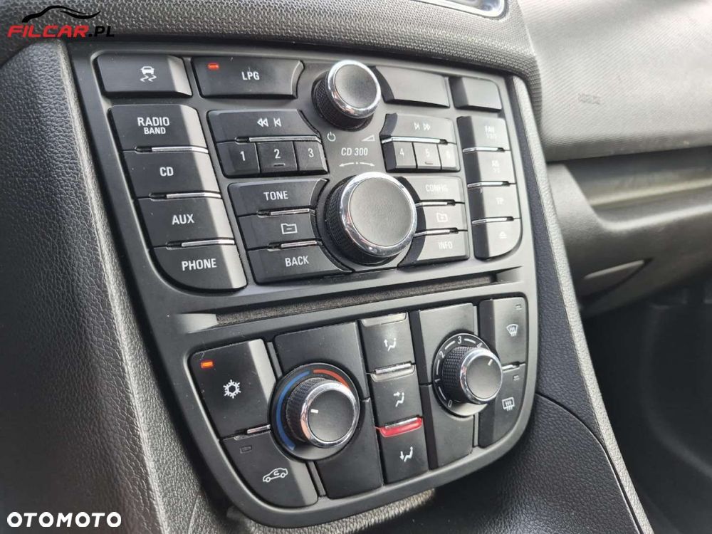 Opel Meriva - 12