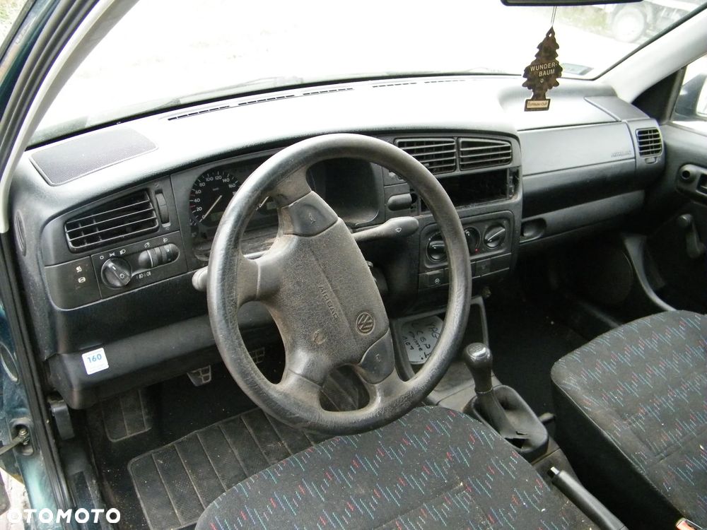 Volkswagen Golf III (91-03r.) 1.4 B 59KM. Silnik AEX Skrzynia DGL lakier LC6P. Cały na części. GWARANCJA !!!  Przód Tył Zestaw Komplet Drzwi Klapa Zderzak Błotnik Maska Grill Atrapa Szyba Pas Lampa Lusterko Boczki Fotel Kanapa Kokpit Deska Rozdzielcza Przełącznik Włącznik Sterownik Przewody Wiązka Instalacja Moduł Komputer Czujnik Listwa Pompa Alternator Wtryski Głowica Rozrusznik Kompresor Sprzęgło Dwumas Silnik Skrzynia ABS Klimatyzacji Paliwa Wspomagania Kolektor Turbina Przepustnica Zawór Chłodnica Koło Hak Belka Sanki Zawieszenie Mcpherson Półoś Amortyzator Wydech Tłumik Zacisk Most - 8