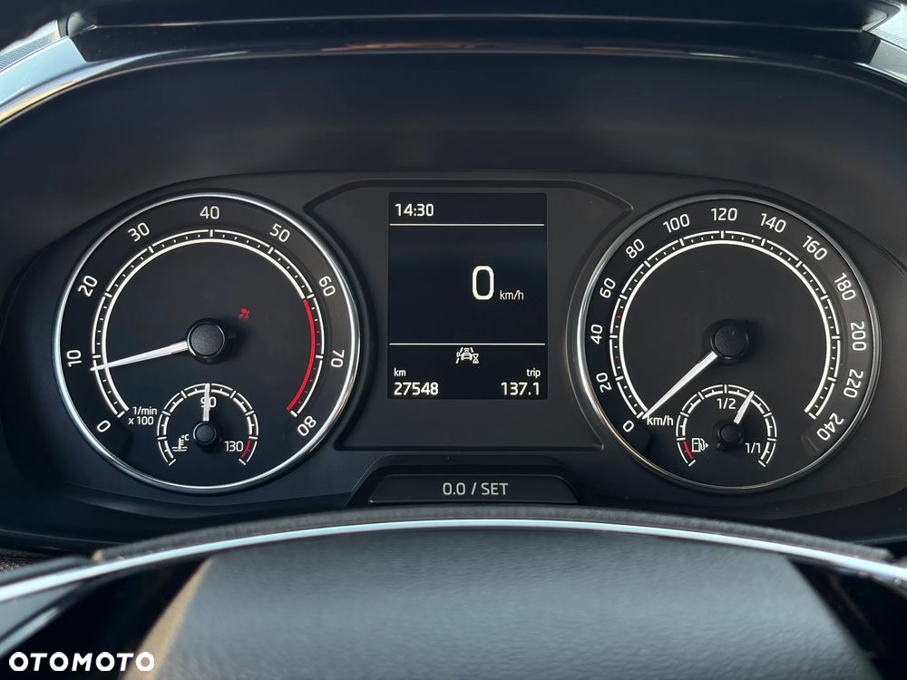 Skoda Fabia 1.0 Ambition - 11