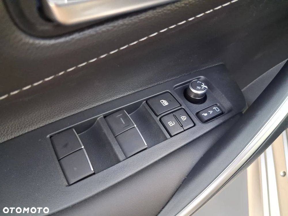 Toyota Corolla 2.0 Hybrid Style - 14