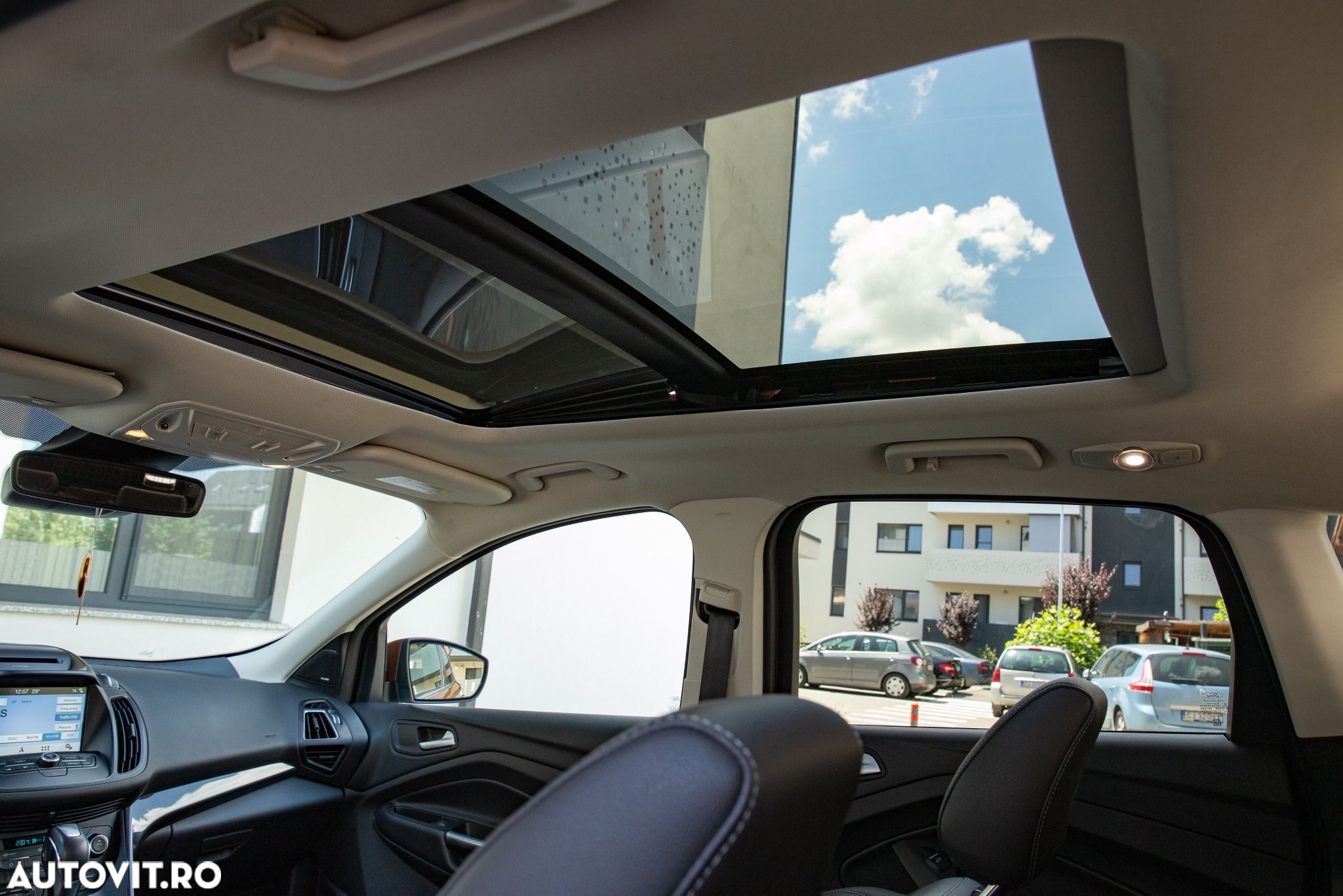 Ford Kuga 2.0 TDCi 4x4 Aut. SYNC - 10