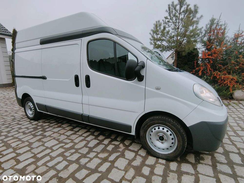 Renault Trafic L2H2 2,0DCI 115 - 6