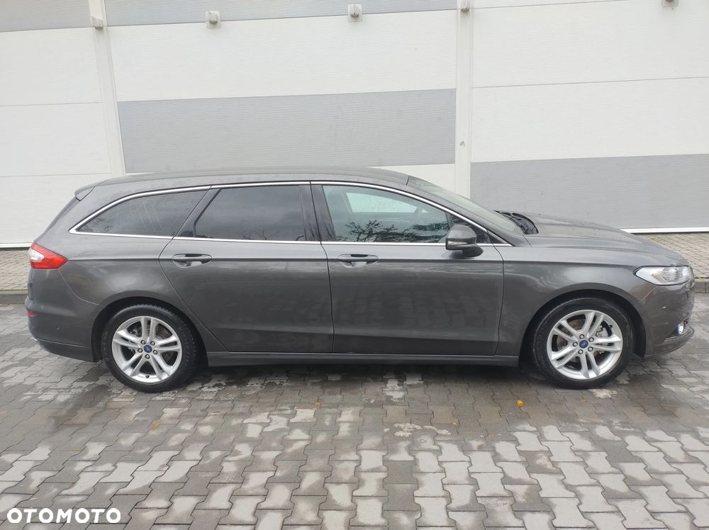 Ford Mondeo 2.0 TDCi Titanium PowerShift - 4