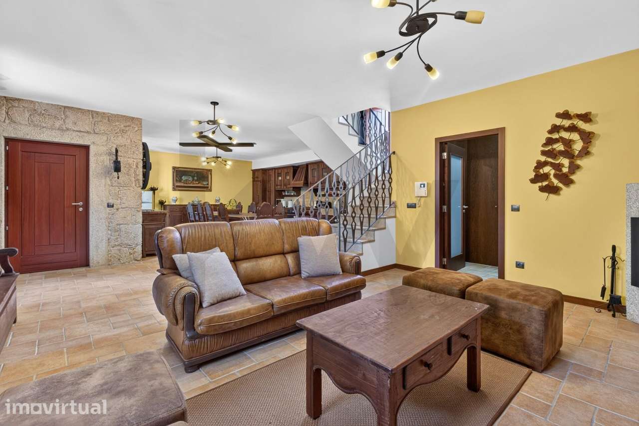 Moradia T3 junto ao Rio Vouga | Jardim, jacuzzi e vista Serra | Couto - Grande imagem: 3/33