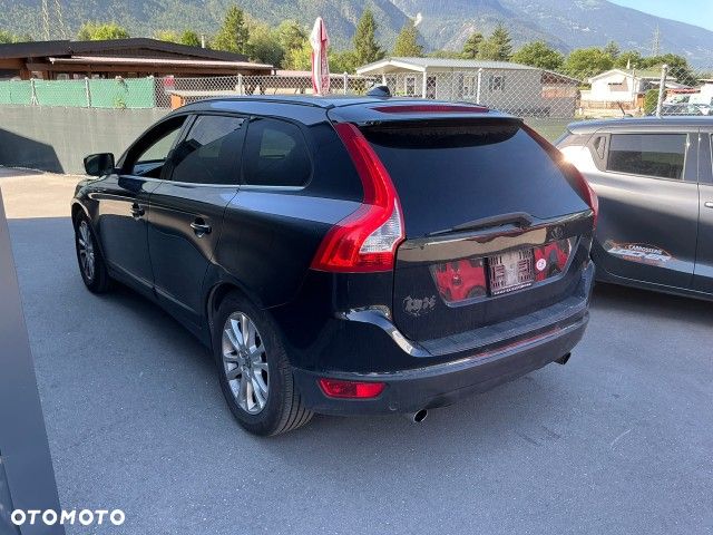 Volvo XC 60 T6 AWD Momentum - 1